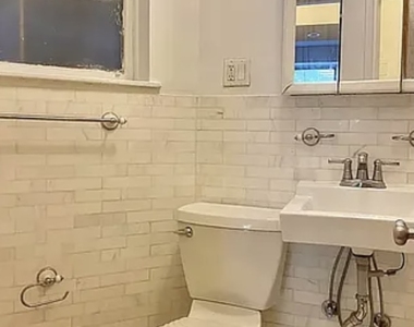 536 East 89th Street - Photo Thumbnail 4