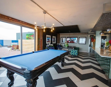 555 Brush Street - Photo Thumbnail 5