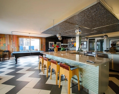 555 Brush Street - Photo Thumbnail 4