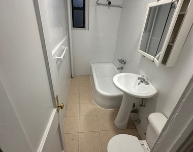 1544 Gillespie Avenue - Photo Thumbnail 9