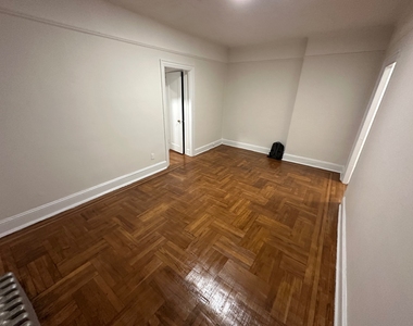 1544 Gillespie Avenue - Photo Thumbnail 2