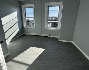 503 Main Street - Photo Thumbnail 6