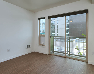 4715 42nd Ave Sw - Photo Thumbnail 20