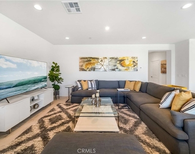 58085 Coral View Way - Photo Thumbnail 5