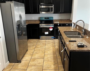 438 Vitoria Road - Photo Thumbnail 4