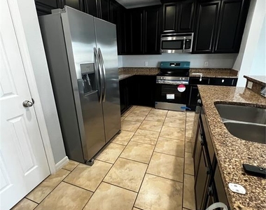 438 Vitoria Road - Photo Thumbnail 7