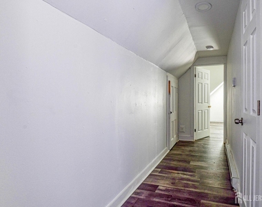 212 Easton Avenue - Photo Thumbnail 18