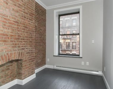 West 103rd Street - Photo Thumbnail 2