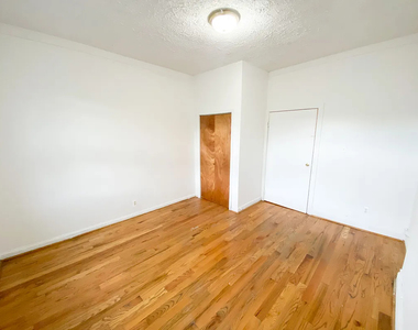 2242 1st Avenue - Photo Thumbnail 4