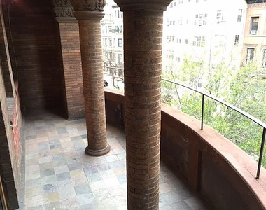 331 West 76th Street - Photo Thumbnail 1