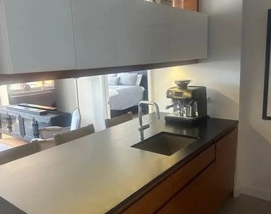 550 West 45th Street - Photo Thumbnail 7
