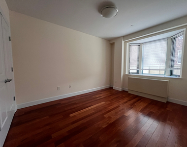 83-30 Kew Gardens Road - Photo Thumbnail 7