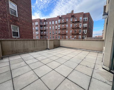 83-30 Kew Gardens Road - Photo Thumbnail 1