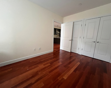 83-30 Kew Gardens Road - Photo Thumbnail 6