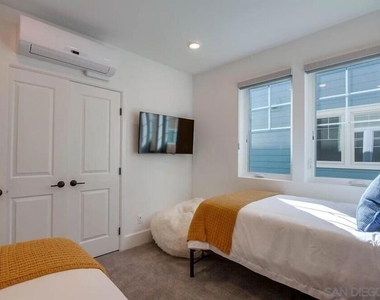 834 Santa Barbara Pl - Photo Thumbnail 33