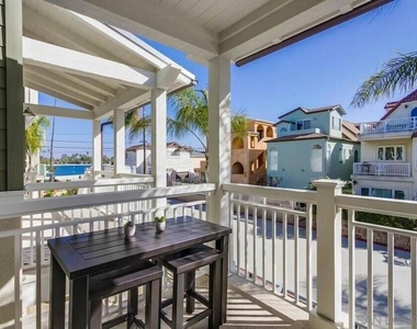 834 Santa Barbara Pl - Photo Thumbnail 17