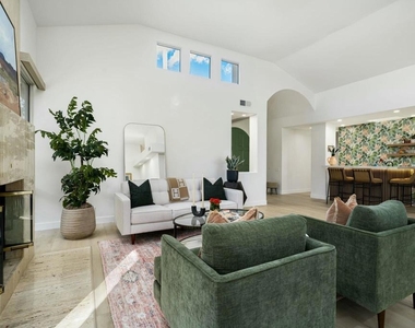 75405 Riviera Drive - Photo Thumbnail 12
