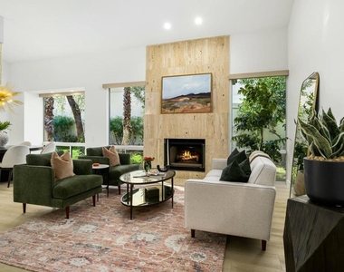75405 Riviera Drive - Photo Thumbnail 3