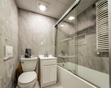248 West 35th Street - Photo Thumbnail 4