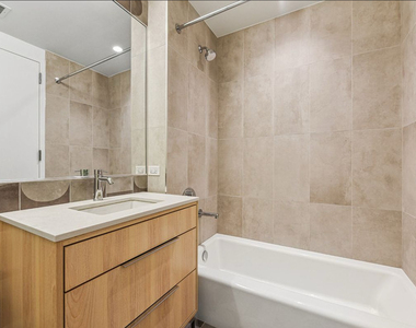 Hanover Place - Photo Thumbnail 4