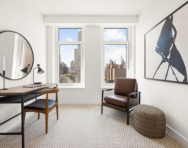 East 83rd Street - Photo Thumbnail 10