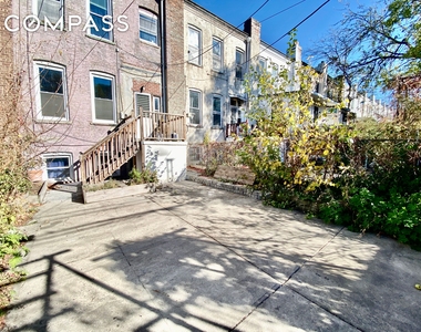 234 61st St - Photo Thumbnail 10