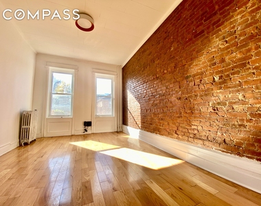 234 61st St - Photo Thumbnail 3