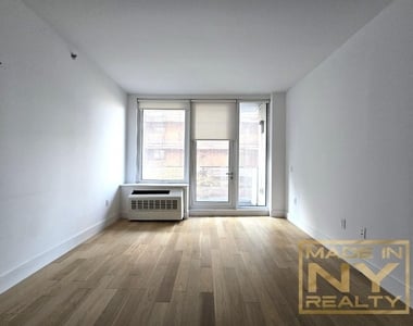 1401 Broadway - Photo Thumbnail 5