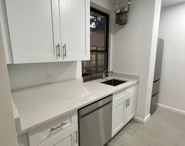 55 West 55th Street - Photo Thumbnail 5