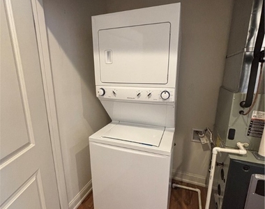591 Terrace Boulevard - Photo Thumbnail 8