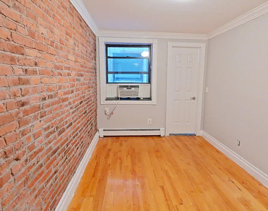 Avenue B - Photo Thumbnail 2