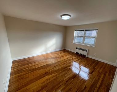 154-80 71st Avenue - Photo Thumbnail 17