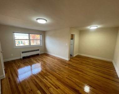 154-80 71st Avenue - Photo Thumbnail 3
