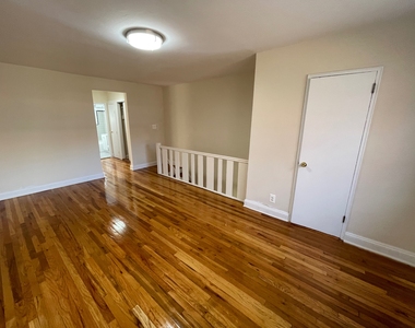 154-80 71st Avenue - Photo Thumbnail 10