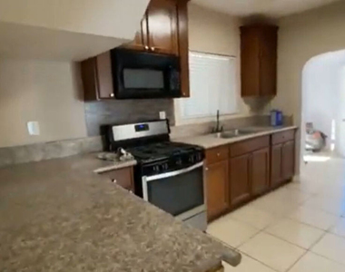 1284 W 38th Street - Photo Thumbnail 7