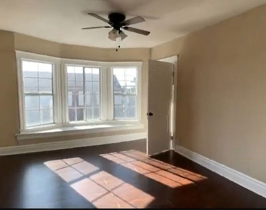 1284 W 38th Street - Photo Thumbnail 3