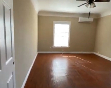 1284 W 38th Street - Photo Thumbnail 13