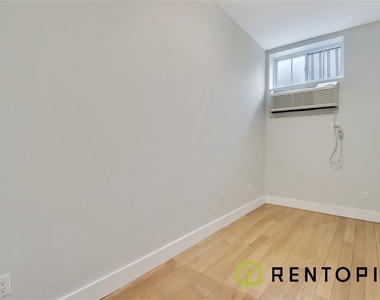 34 Meserole Street - Photo Thumbnail 10