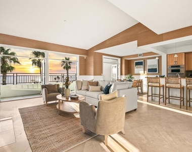 5430 La Jolla Boulevard - Photo Thumbnail 6