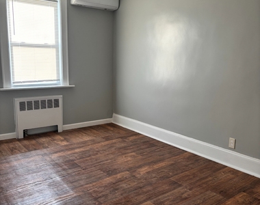 21-14 29th Avenue - Photo Thumbnail 5