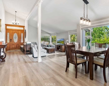1427 Pecan Grove Drive - Photo Thumbnail 5