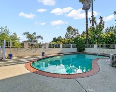 1427 Pecan Grove Drive - Photo Thumbnail 16