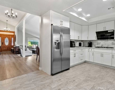 1427 Pecan Grove Drive - Photo Thumbnail 7
