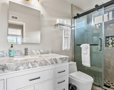1427 Pecan Grove Drive - Photo Thumbnail 13