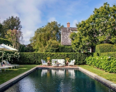 47 Huntting Lane - Photo Thumbnail 1
