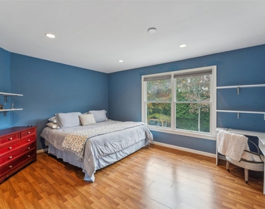 1 Candace Drive - Photo Thumbnail 12