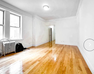 117 West 13th Street - Photo Thumbnail 2