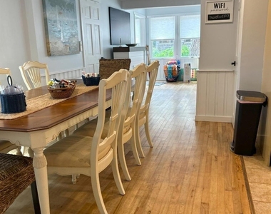 415 Dehnhoff Walk - Photo Thumbnail 6