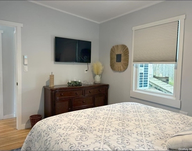 415 Dehnhoff Walk - Photo Thumbnail 12