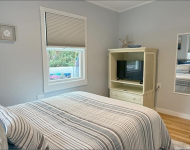 415 Dehnhoff Walk - Photo Thumbnail 10